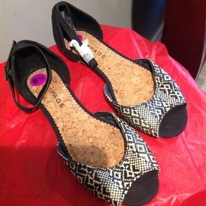 Rampage Black and White Babydoll Flats